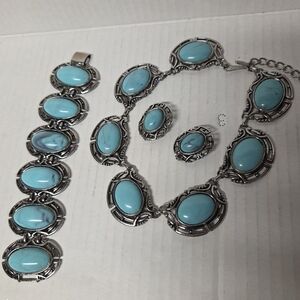 Demi-parure of Faux Turquoise Necklace, Bracelet and Clip-on Earrings
